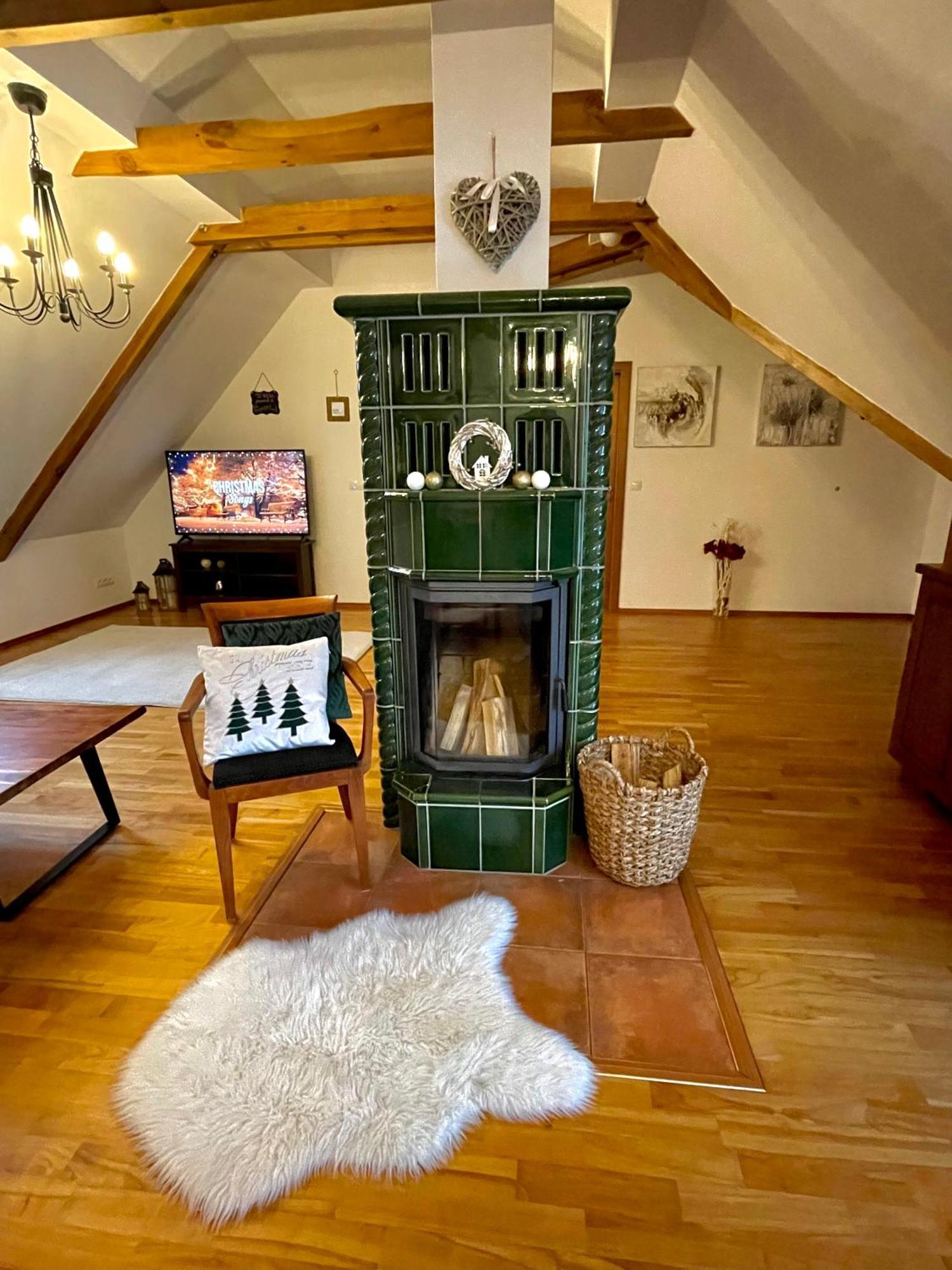 Historicky Dum U Lazni Apartment Trebon Luaran gambar
