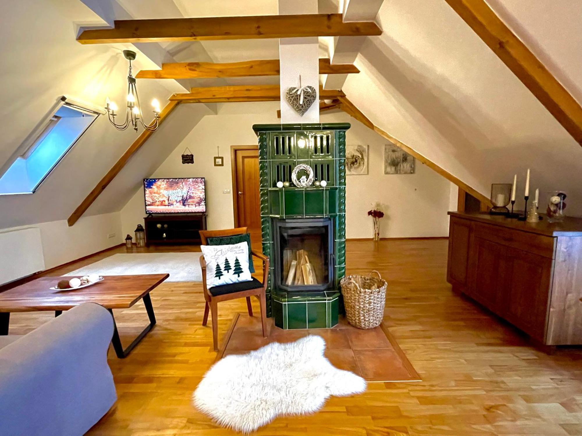 Historicky Dum U Lazni Apartment Trebon Luaran gambar