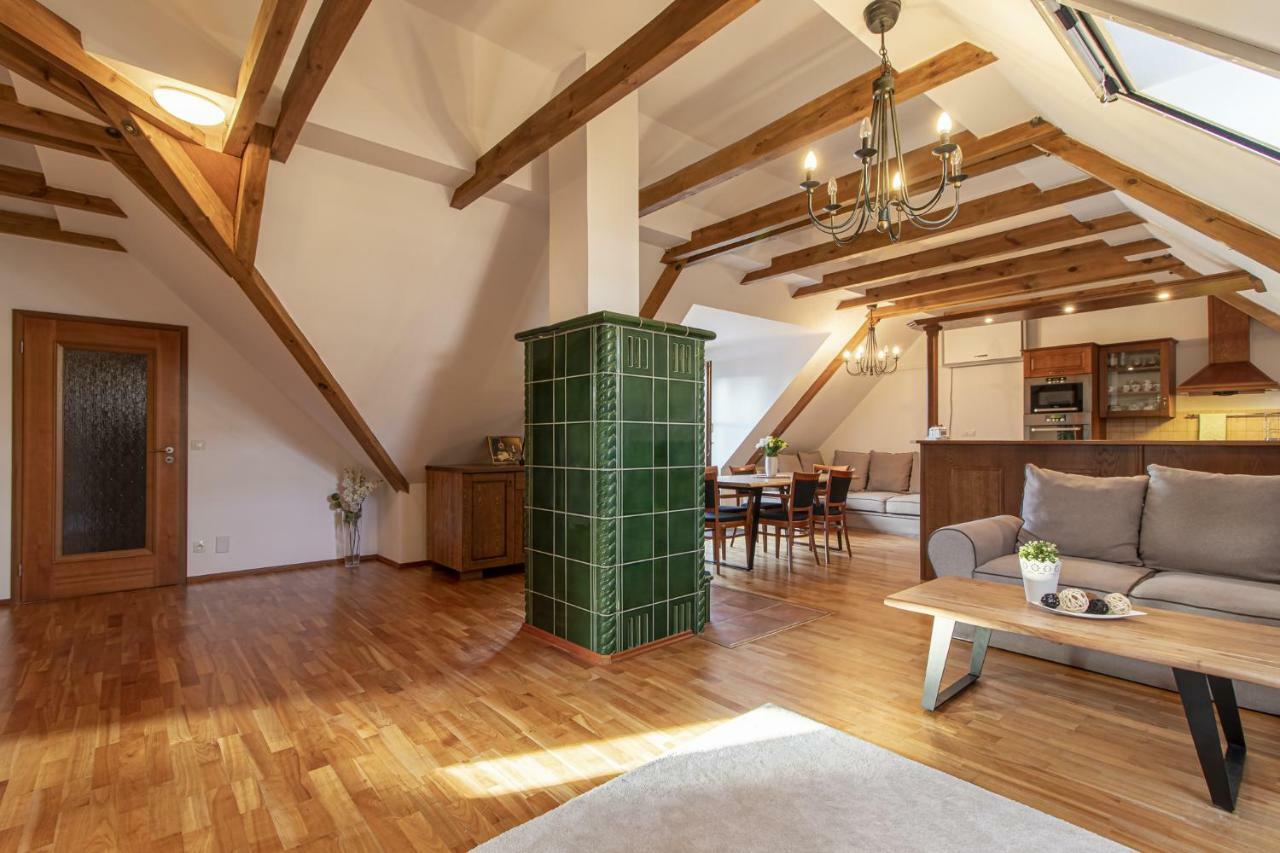 Historicky Dum U Lazni Apartment Trebon Luaran gambar